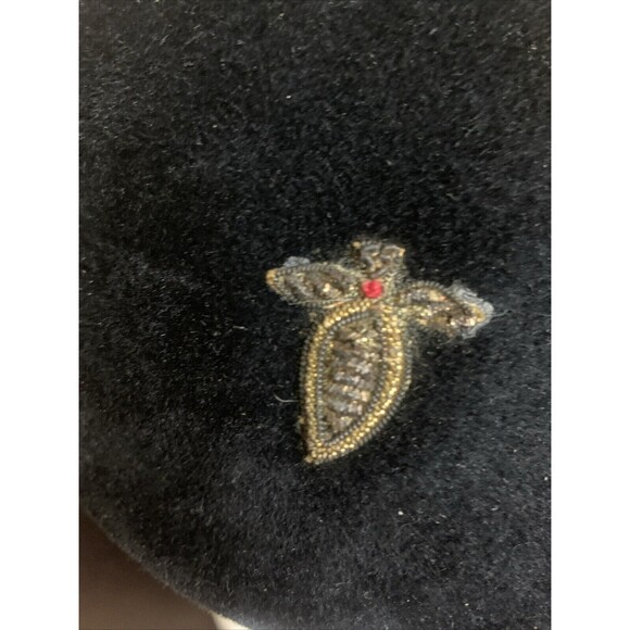Vintage Carol Fisk Hat Of Chicago Velvet with 2 Jeweled Insects - Picture 2 of 8